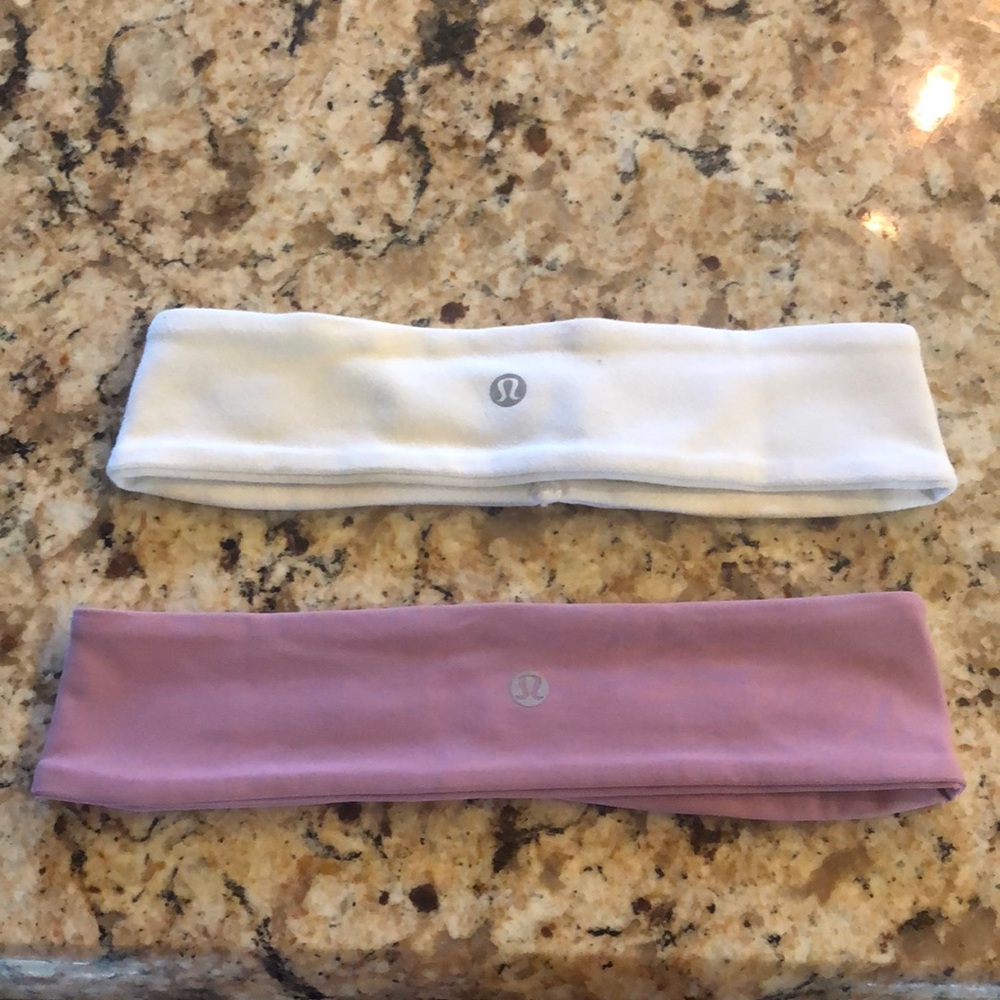 Lululemon training  headband .